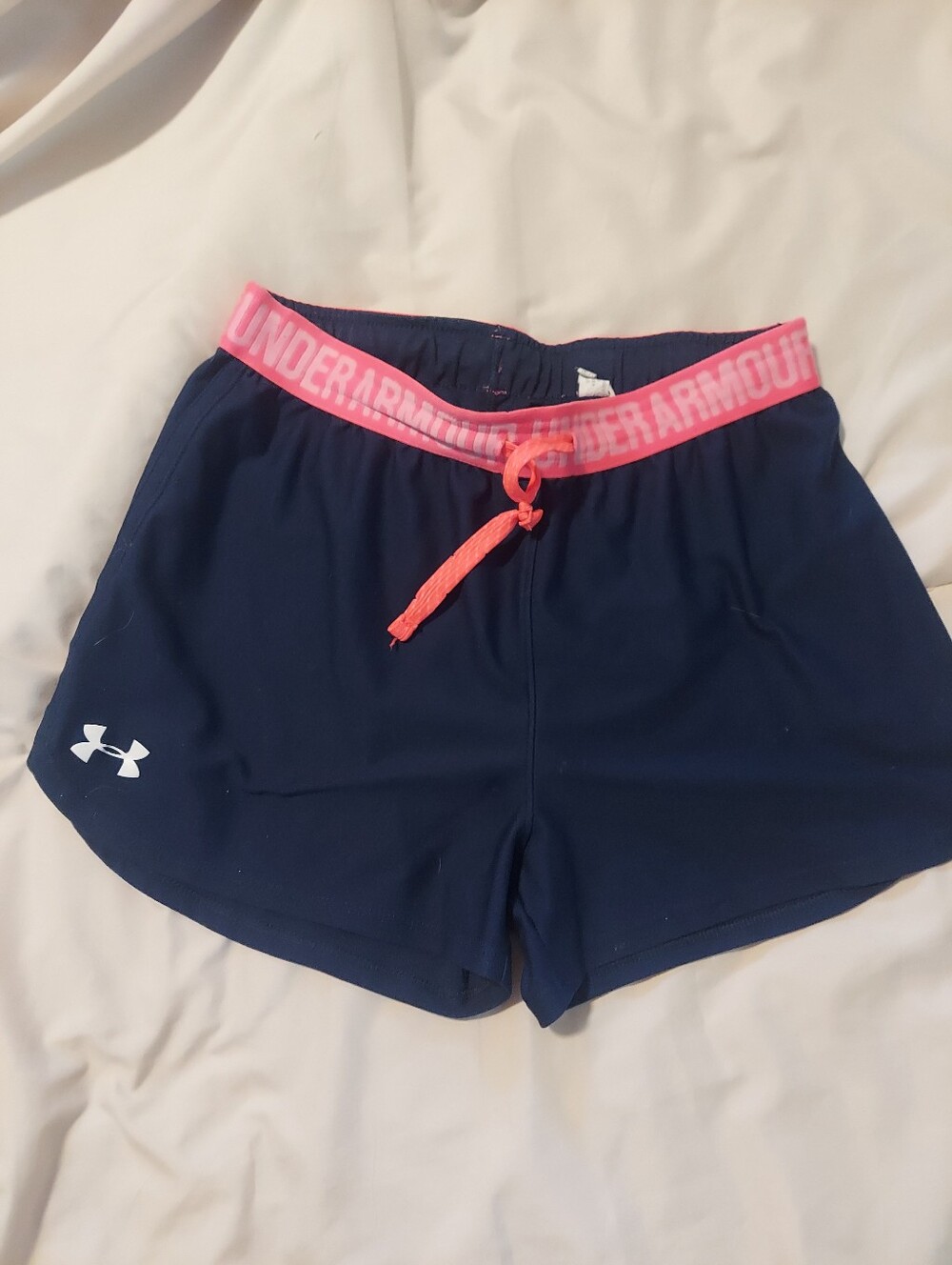 Under Armour Girls HeatGear Play Up Shorts Navy Pink Size YLG / Large (12-14)